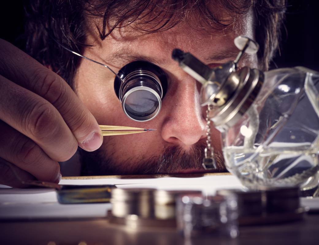 Manufacture Romain Gauthier watchmaking 10