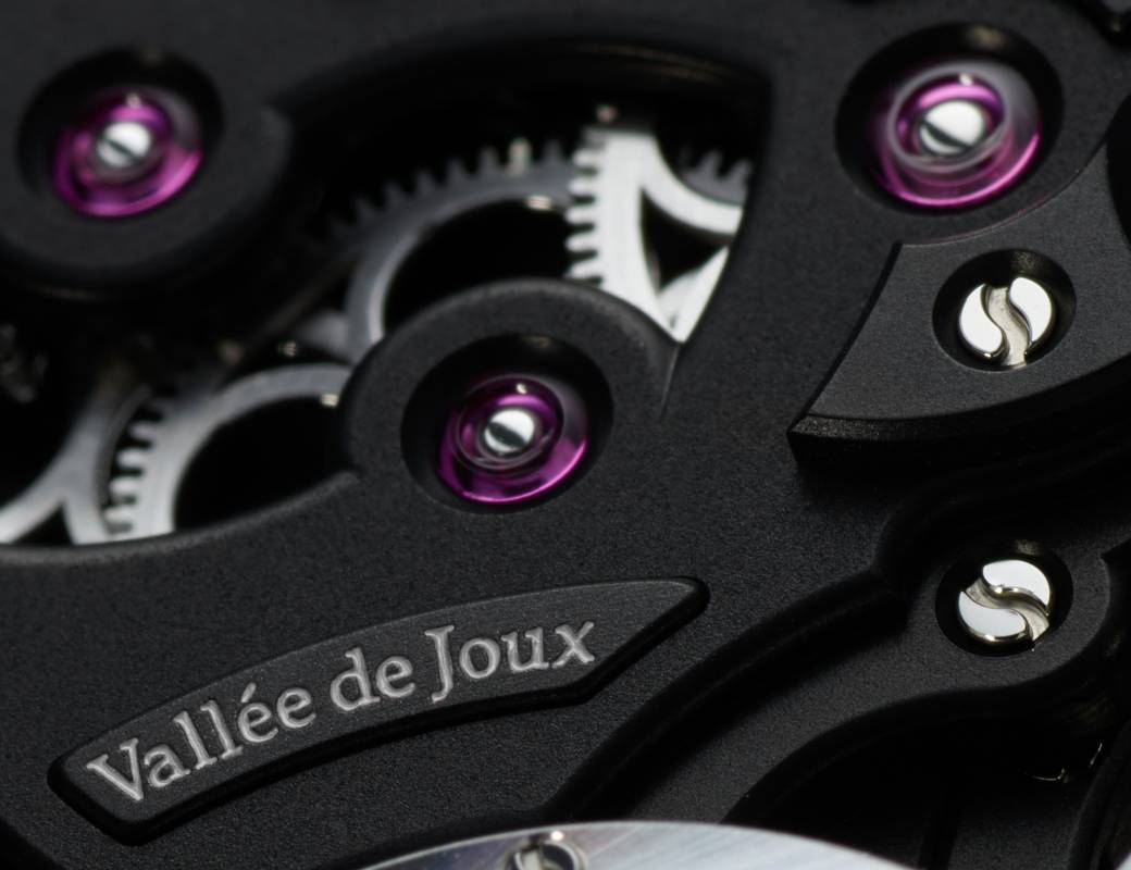 Romain Gauthier Logical One Enraged dark accents movement close-up 8