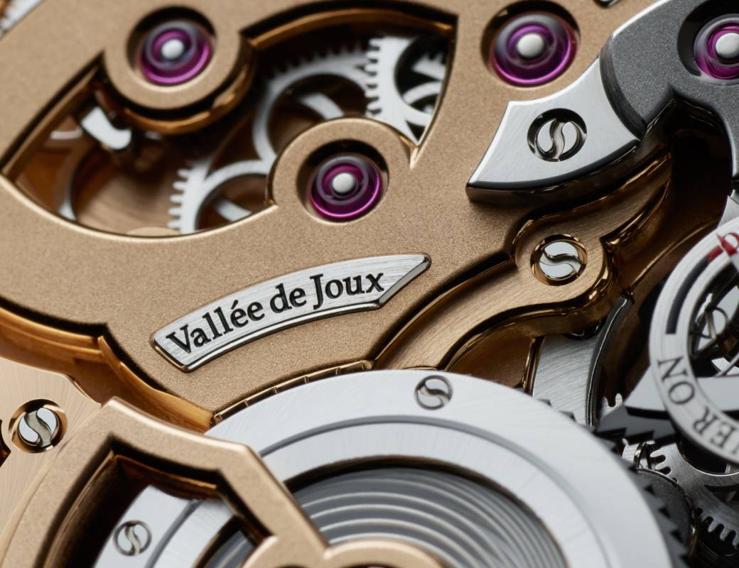 Romain Gauthier Logical One white gold white enamel dial movement close-up 13