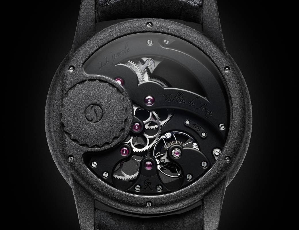 Romain Gauthier Prestige HMS Enraged red accents 2