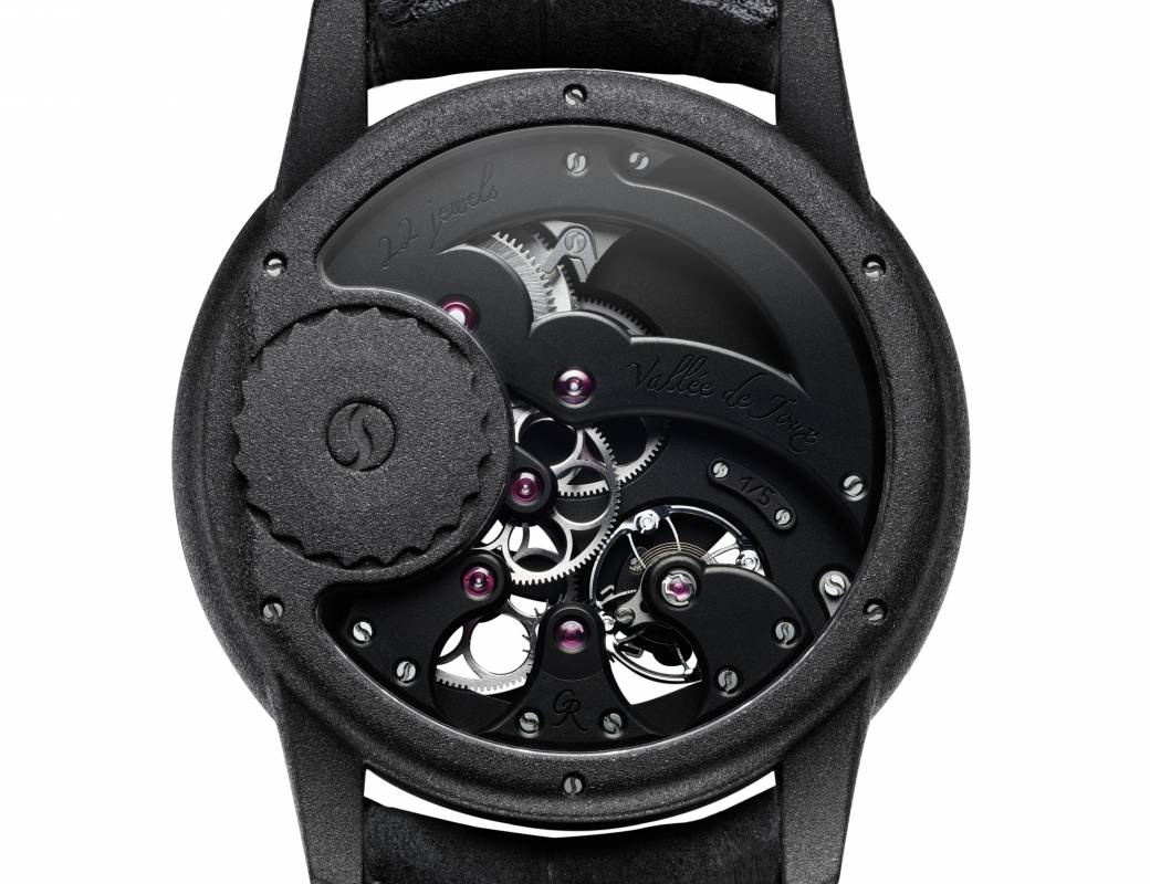 Romain Gauthier Prestige HMS Enraged red accents 4