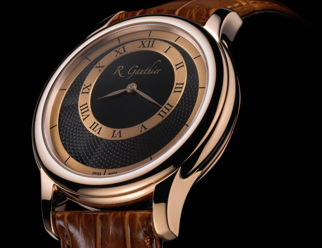 Red gold limited edition with black dial