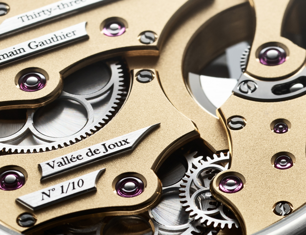 Romain_Gauthier_Insight_Micro_Rotor_White_Gold_Movement_Close-up