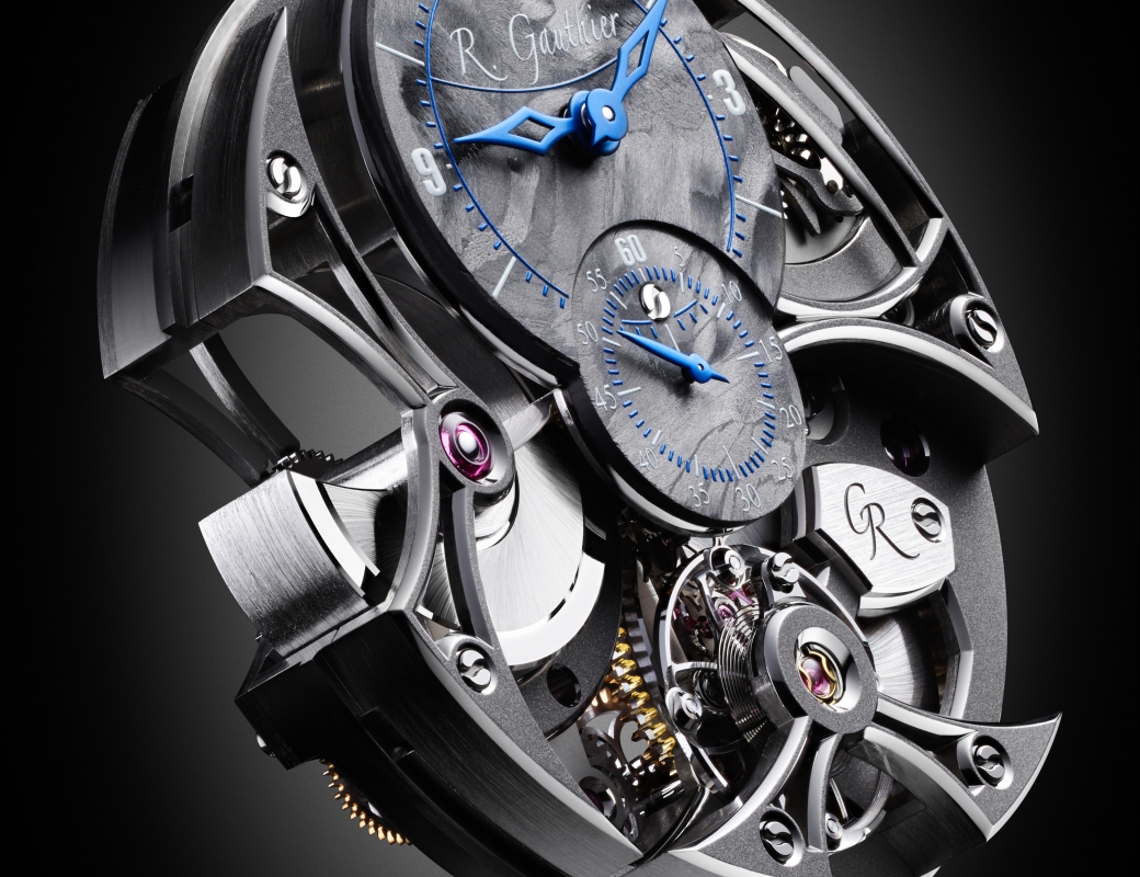 Uncased movement of the Romain Gauthier Insight Micro-Rotor Squelette Manufacture-Only Carbonium Edition-1