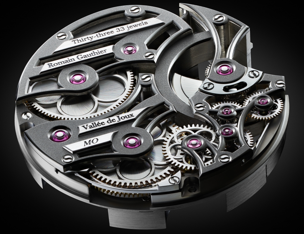 Uncased movement of the Romain Gauthier Insight Micro-Rotor Squelette Manufacture-Only Carbonium Edition-2