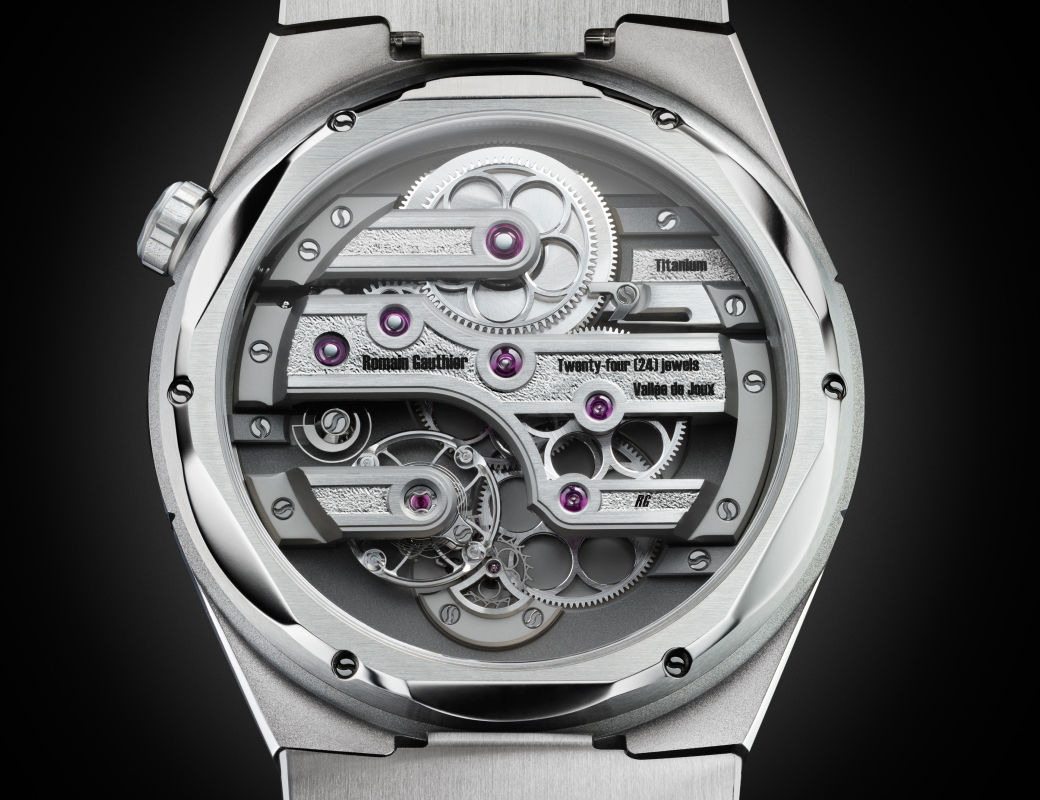 C by Romain Gauthier Titanium Edition Bracelet Lumen dial