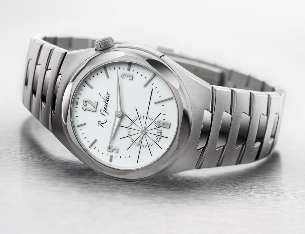 C by Romain Gauthier Titanium Edition Bracelet Lumen dial
